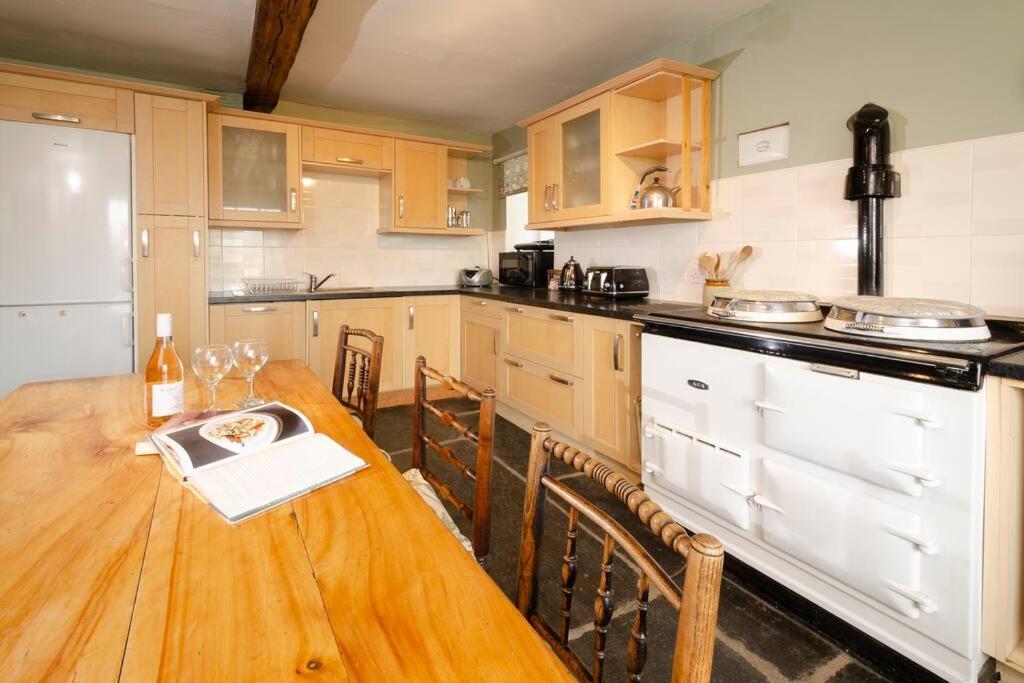 The Gate House, Clappersgate Villa Ambleside Bagian luar foto